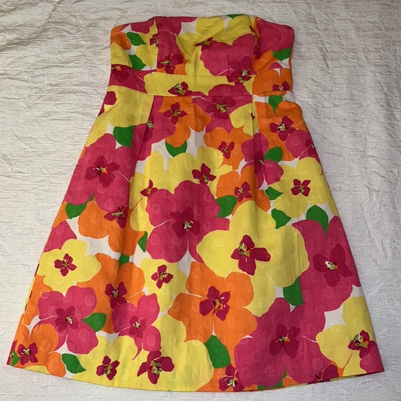 Lilly Pulitzer Size 2 Strapless Betsey Floral Punch Mini Dress EUC Like New - Picture 3 of 7